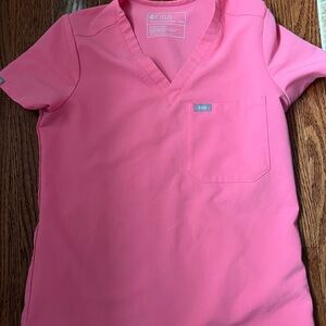 Figs limited edition neon pink set